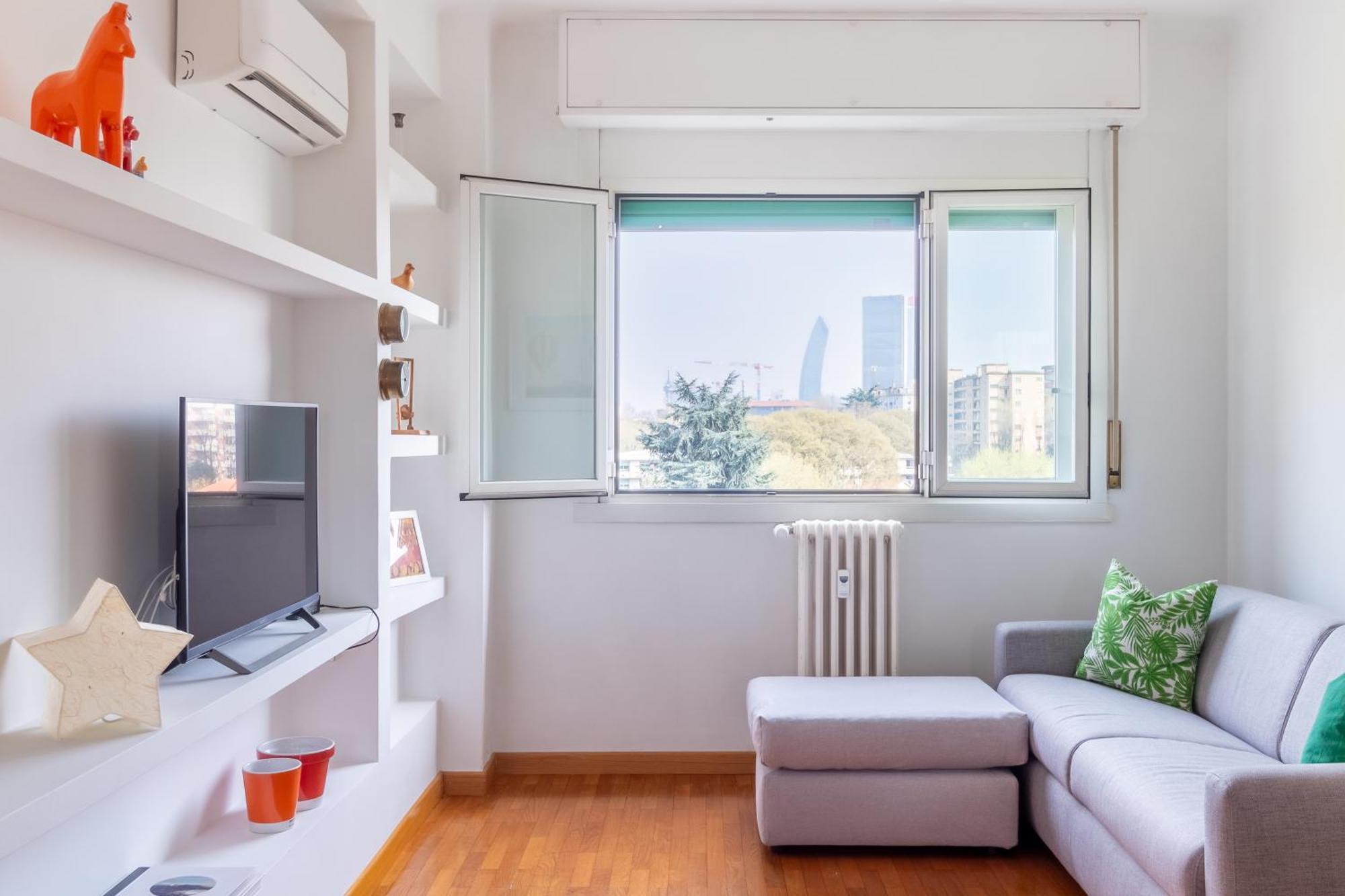 Trilocale In Via Pogatschnig 40 -- San Siro-rho Fiera-duomo * Milano